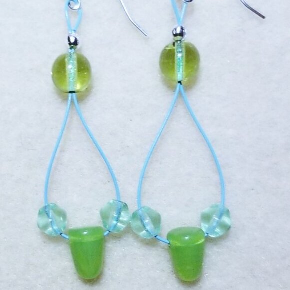 Beachy Earrings - Picture 2 of 5